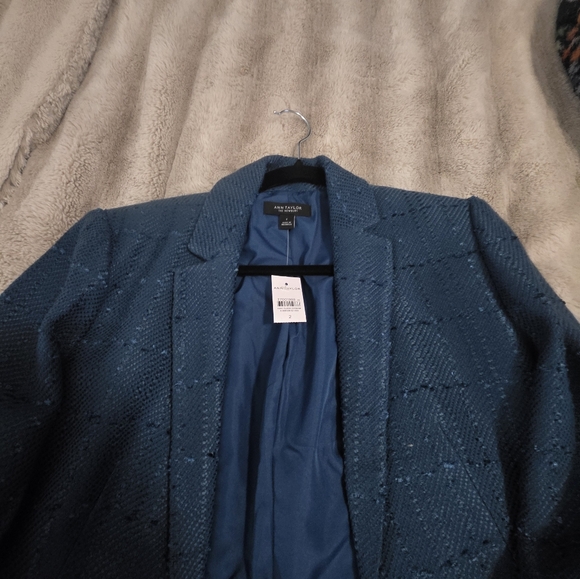 Ann Taylor Women's Newbury Blazer Tweed In Teal. NWT Size 2 - Picture 9 of 10